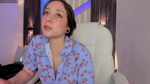 Emily online show from February 12, 2:43 pm