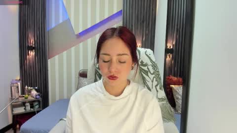 Emily online show from December 14, 4:45 pm