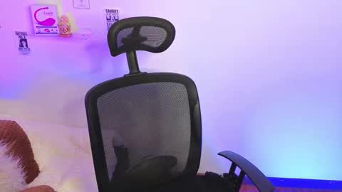 Snapshot of emily_lindey_ chatting on February 3, 1:59 am Emily Lindey online show from February 3, 1:59 am