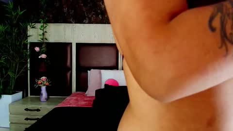 Snapshot of emily_morganxx chatting on October 16, 7:59 pm Emily morgan online show from October 16, 7:59 pm