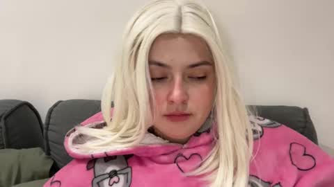 emily_morning_dew online show from November 25, 10:43 pm