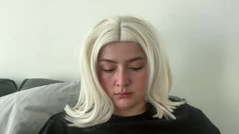 emily_morning_dew online show from March 14, 7:58 am