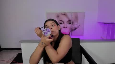 Snapshot of emily_rivera78 chatting on September 19, 7:54 am Emily online show from September 19, 7:54 am