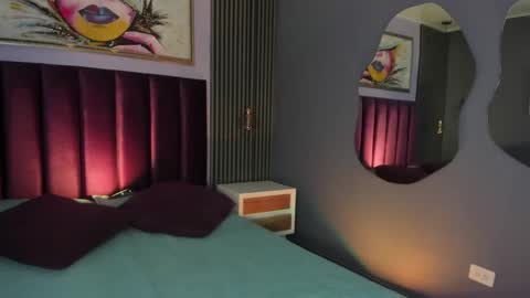 Emily  online show from February 10, 1:22 pm