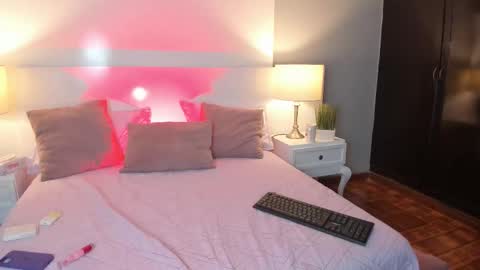 Emily  online show from November 16, 4:51 am