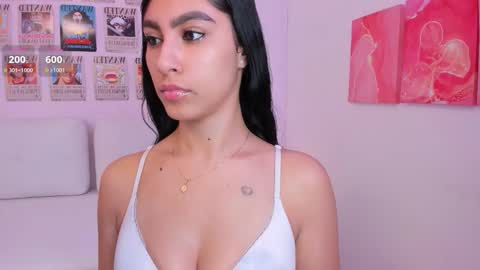 Snapshot of emily_roux chatting on November 2, 2:41 pm  EMILY  online show from November 2, 2:41 pm