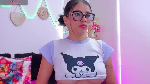 Emily online show from December 1, 2:22 pm