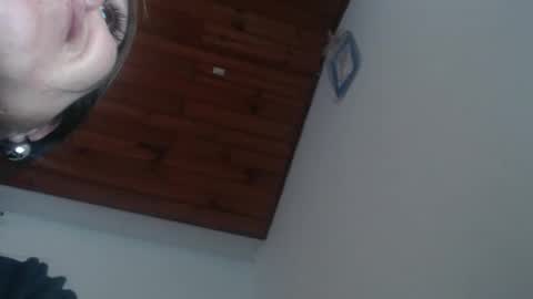 Snapshot of emily_sexy69 chatting on September 15, 11:27 pm Emily online show from September 15, 11:27 pm