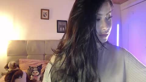 Snapshot of emily_swan_04 chatting on January 24, 10:41 pm Emily Swan online show from January 24, 10:41 pm