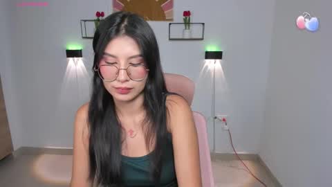 Emi online show from February 4, 9:53 pm