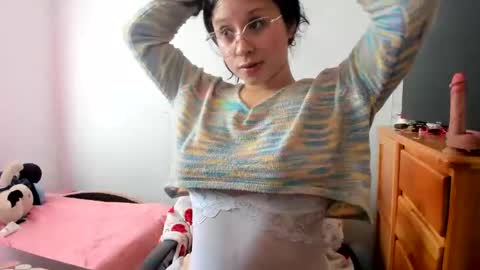 emily_vixen_ online show from October 23, 12:59 pm