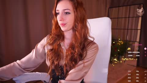Snapshot of emily_w0w_ chatting on January 1, 5:00 pm Lia online show from January 1, 5:00 pm