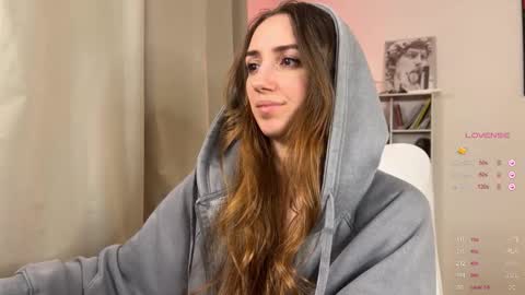 Lia online show from February 1, 7:45 pm