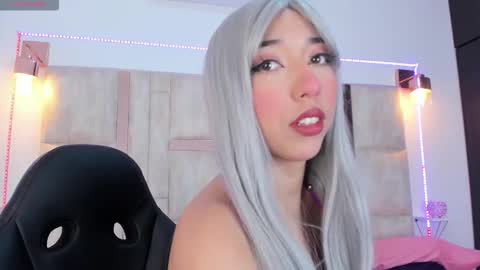 Snapshot of emily_walker4 chatting on September 30, 11:59 am emily_walker4 online show from September 30, 11:59 am