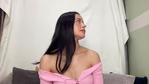 Snapshot of emilyalexa chatting on February 21, 5:09 pm Emily Alexa online show from February 21, 5:09 pm