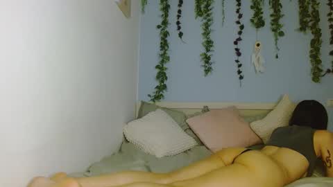 Snapshot of emilyalexa chatting on September 17, 2:52 pm Emily Alexa online show from September 17, 2:52 pm