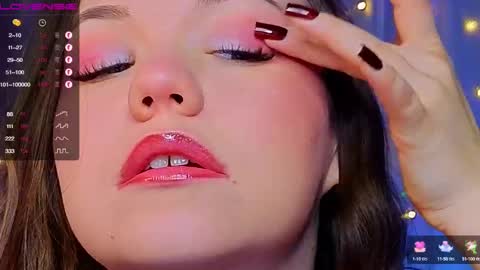 Snapshot of emilyart_ chatting on February 9, 11:25 pm artist Emily online show from February 9, 11:25 pm