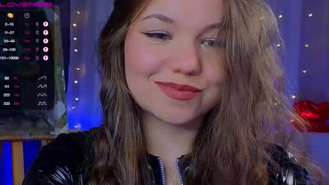 Snapshot of emilyart_ chatting on March 2, 11:42 pm artist Emily online show from March 2, 11:42 pm