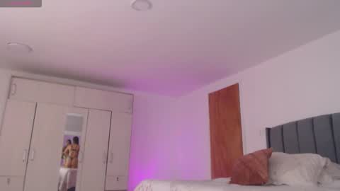 Emily online show from February 19, 6:26 pm