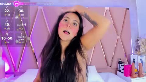 Snapshot of emilyblack_1 chatting on September 18, 12:23 am Emily online show from September 18, 12:23 am