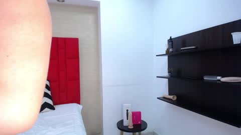 EMILY  online show from March 31, 8:53 pm