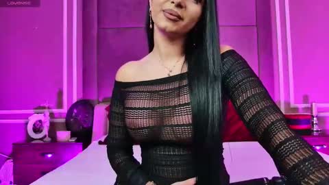 Snapshot of emilycolle_ chatting on February 9, 5:08 am Emily online show from February 9, 5:08 am