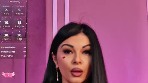 Snapshot of emilycolle_ chatting on February 15, 8:22 am Emily online show from February 15, 8:22 am