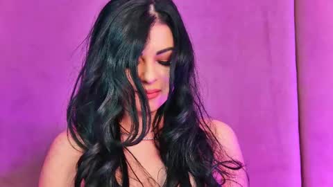 Snapshot of emilycolle_ chatting on March 10, 11:10 am Emily online show from March 10, 11:10 am