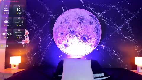 Snapshot of emilyevanss1_ chatting on October 7, 4:20 am Emily online show from October 7, 4:20 am