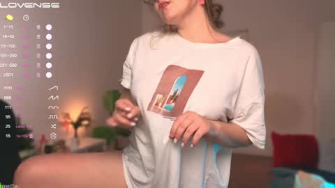 Emily  online show from January 11, 12:29 pm