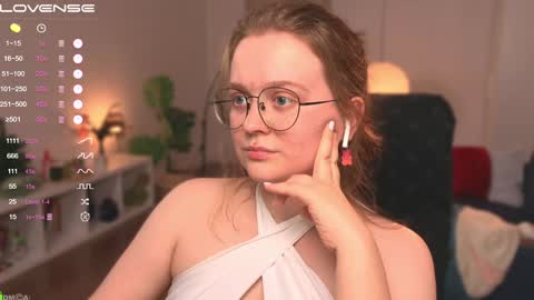 Emily  online show from January 11, 3:31 pm