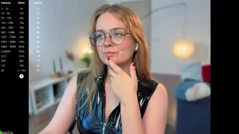 Emily  online show from October 17, 12:30 pm