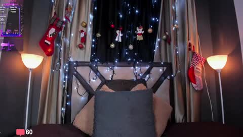 Emily Jhonson online show from December 29, 1:28 pm