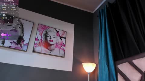 Emily Jhonson online show from January 28, 5:46 pm