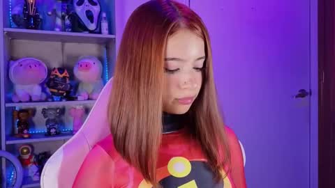 Snapshot of emilykarterr chatting on November 20, 4:07 pm VALEEEN online show from November 20, 4:07 pm