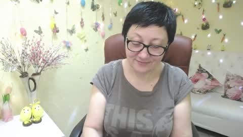 Emily online show from April 6, 5:47 pm