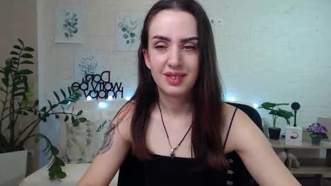 Emyli online show from January 11, 11:46 pm