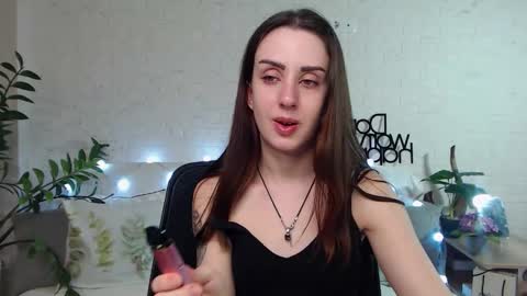 Emyli online show from February 5, 4:16 am