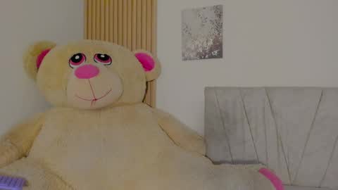 EMI online show from April 11, 11:31 pm