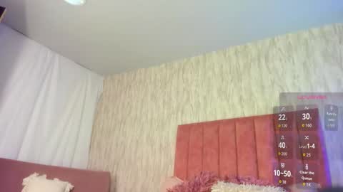 Snapshot of emilyparker__ chatting on September 21, 4:41 pm My IG - EmilyParker   online show from September 21, 4:41 pm