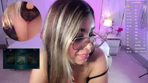 emilyricci_ online show from April 23, 11:07 pm