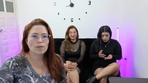 emily  friends online show from September 25, 4:43 pm