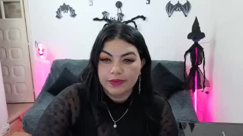 emily  friends online show from October 16, 8:43 pm