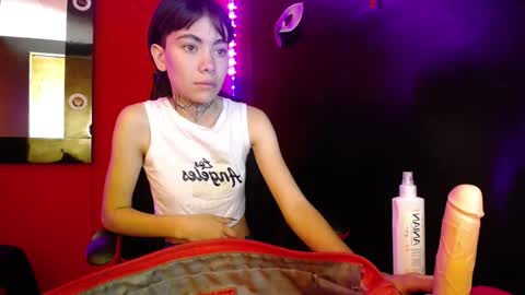Emily online show from October 10, 2:38 pm