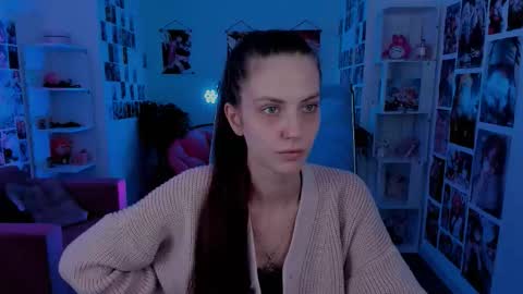 Snapshot of emilywiled chatting on September 22, 8:05 am Emily online show from September 22, 8:05 am