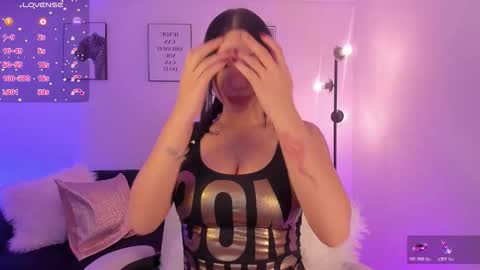 Emily  online show from March 20, 6:35 pm