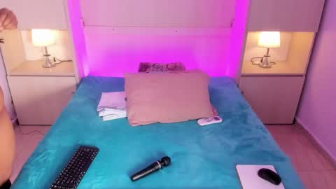 Emily online show from March 28, 4:01 am