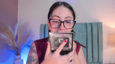 Emilyy Watson online show from June 6, 12:49 am