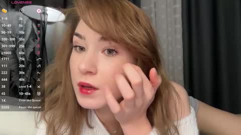 Snapshot of eminemswife chatting on October 29, 9:16 pm Nadya online show from October 29, 9:16 pm