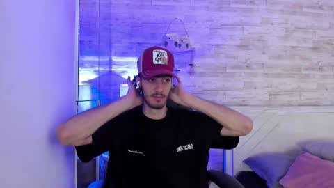 emir_ozan online show from February 1, 7:01 pm